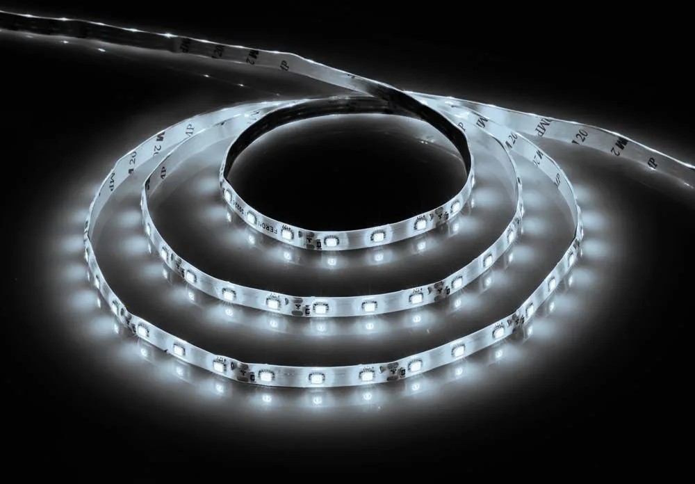 Cветодиодная LED лента FERON LS604, готовый комплект 5м 60SMD(3528)/м 4.8Вт/м IP65 12V 6500K, ДЕМО-УПАКОВКА Артикул 27904