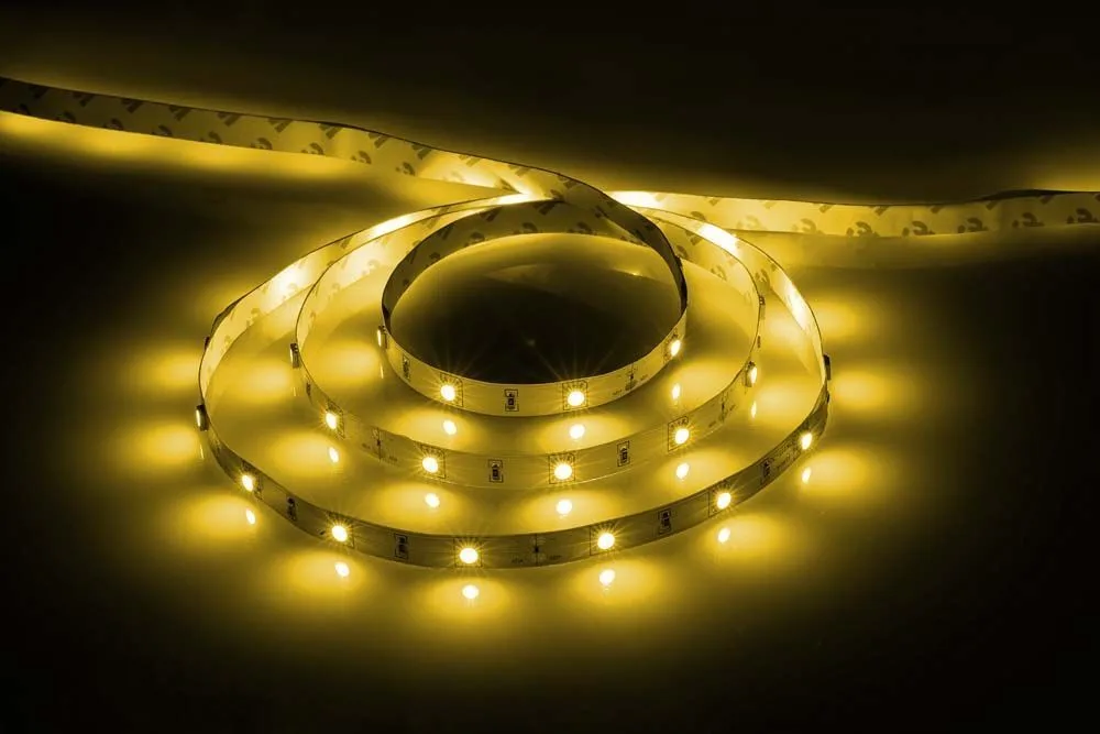 Cветодиодная LED лента FERON LS606, 30SMD(5050)/м 7.2Вт/м  5м IP20 12V желтый Артикул 27756