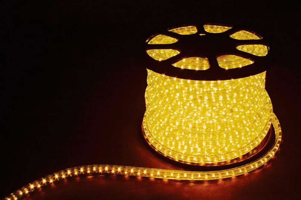 Дюралайт светодиодный FERON LED-F3W 3-х жильный , желтый, 2,88Вт/м 72LED/м 50м 220V  артикул 26068