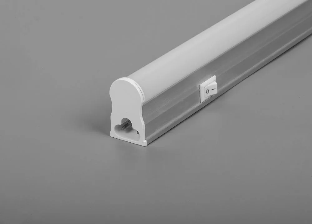 FERON Светодиодный светильник 60LEDs 4500K 8W с выключателем и сетевым шнуром , AL5028 FERON Светодиодный светильник 60LEDs 4500K 8W с выключателем и сетевым шнуром , AL5028