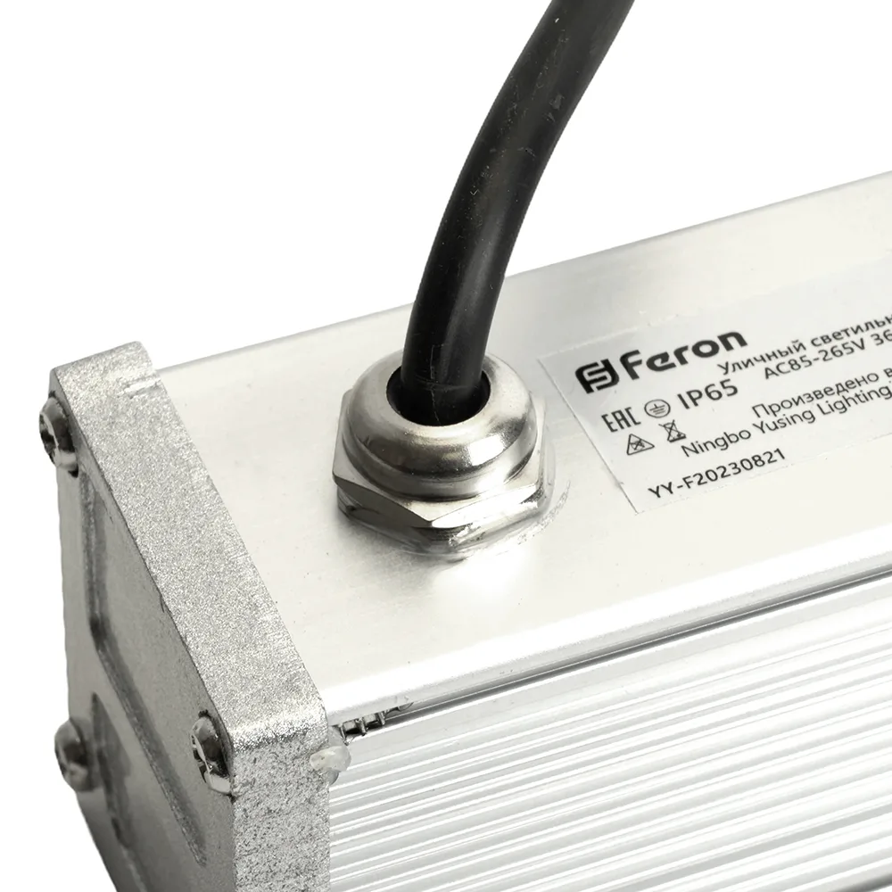FERON Светодиодный линейный прожектор для подсветки стен LL-890 36W 6400K 85-265V IP65 32201 FERON Светодиодный линейный прожектор для подсветки стен LL-890 36W 6400K 85-265V IP65 32201