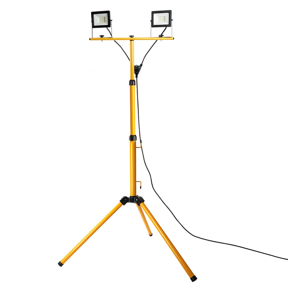 Светодиодный прожектор FERON LL-502 на штативе IP65 2*30W 6400K