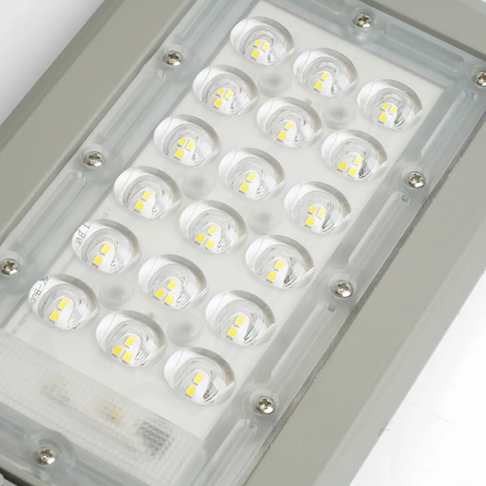 FERON Светодиодный уличный консольный светильник SP3040 50W 5000K 230V, серый 41548 FERON Светодиодный уличный консольный светильник SP3040 50W 5000K 230V, серый 41548